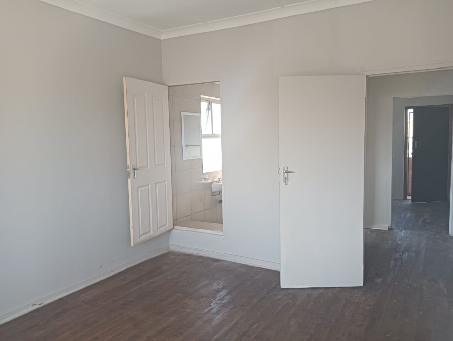 2 Bedroom Property for Sale in Quigney Eastern Cape